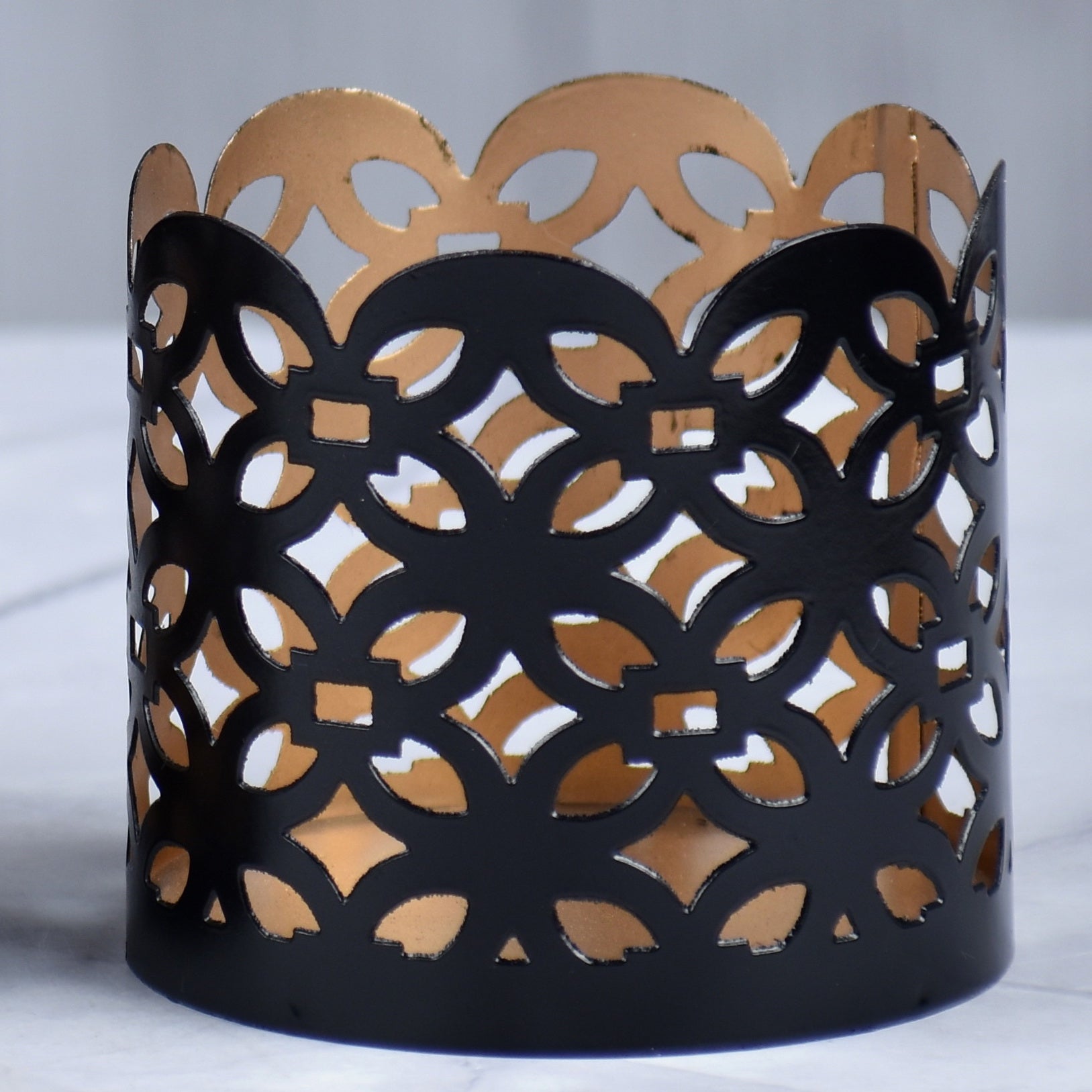 Black And Gold T-light Holder