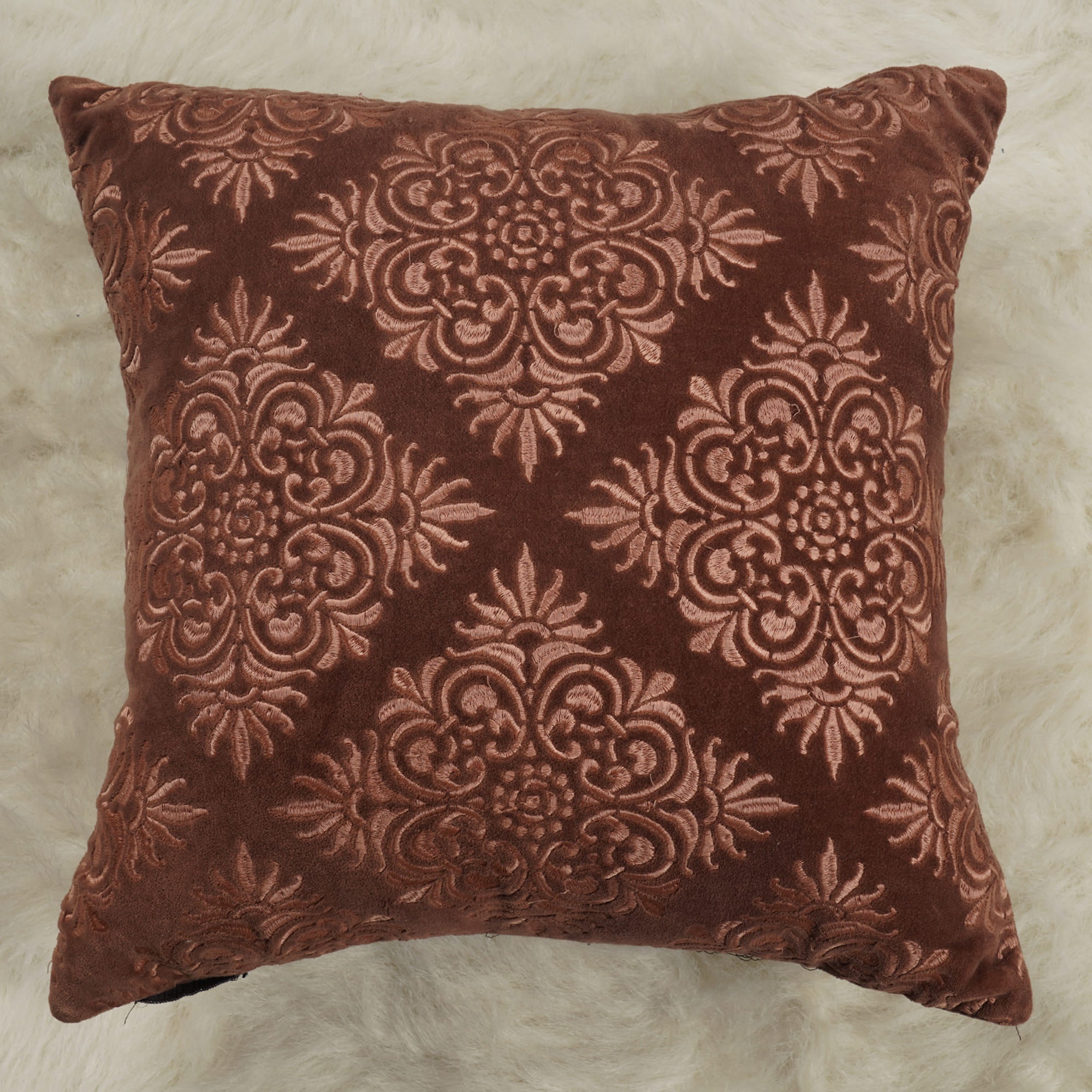 Lush & Beyond Embroidered Cushion Cover Velvet31