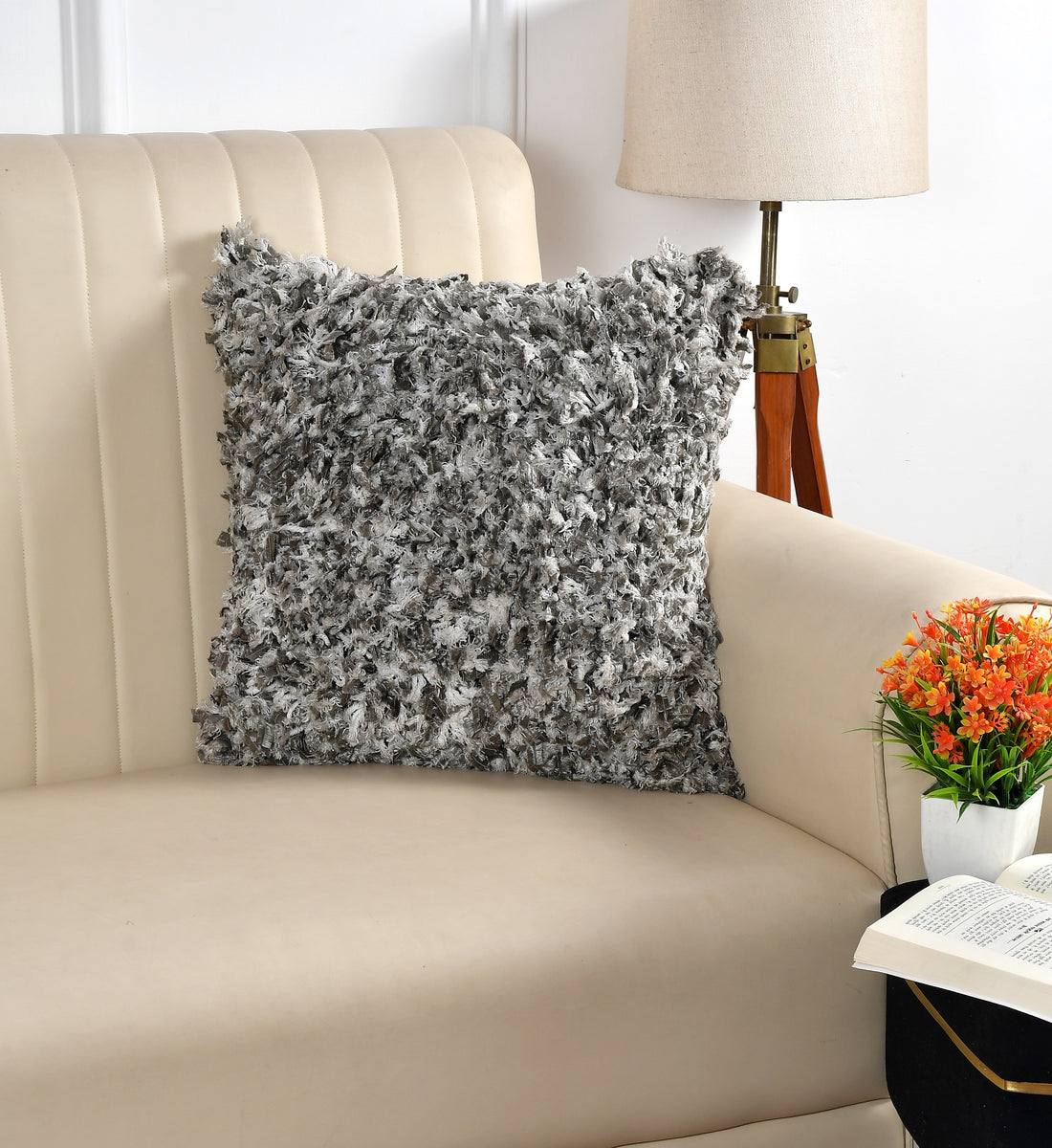 Shaggy Cushion Cover (Grey And White)