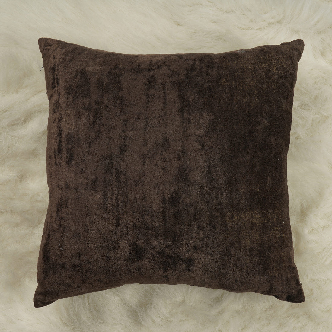 Lush & Beyond Embroidered Cushion Cover Velvet2