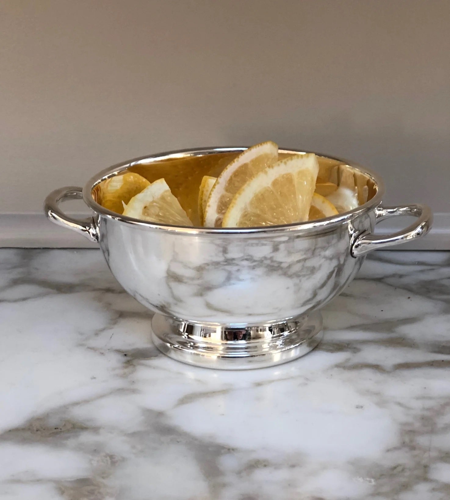 Shiny Silver-plated Pedestal Bowl With Handles