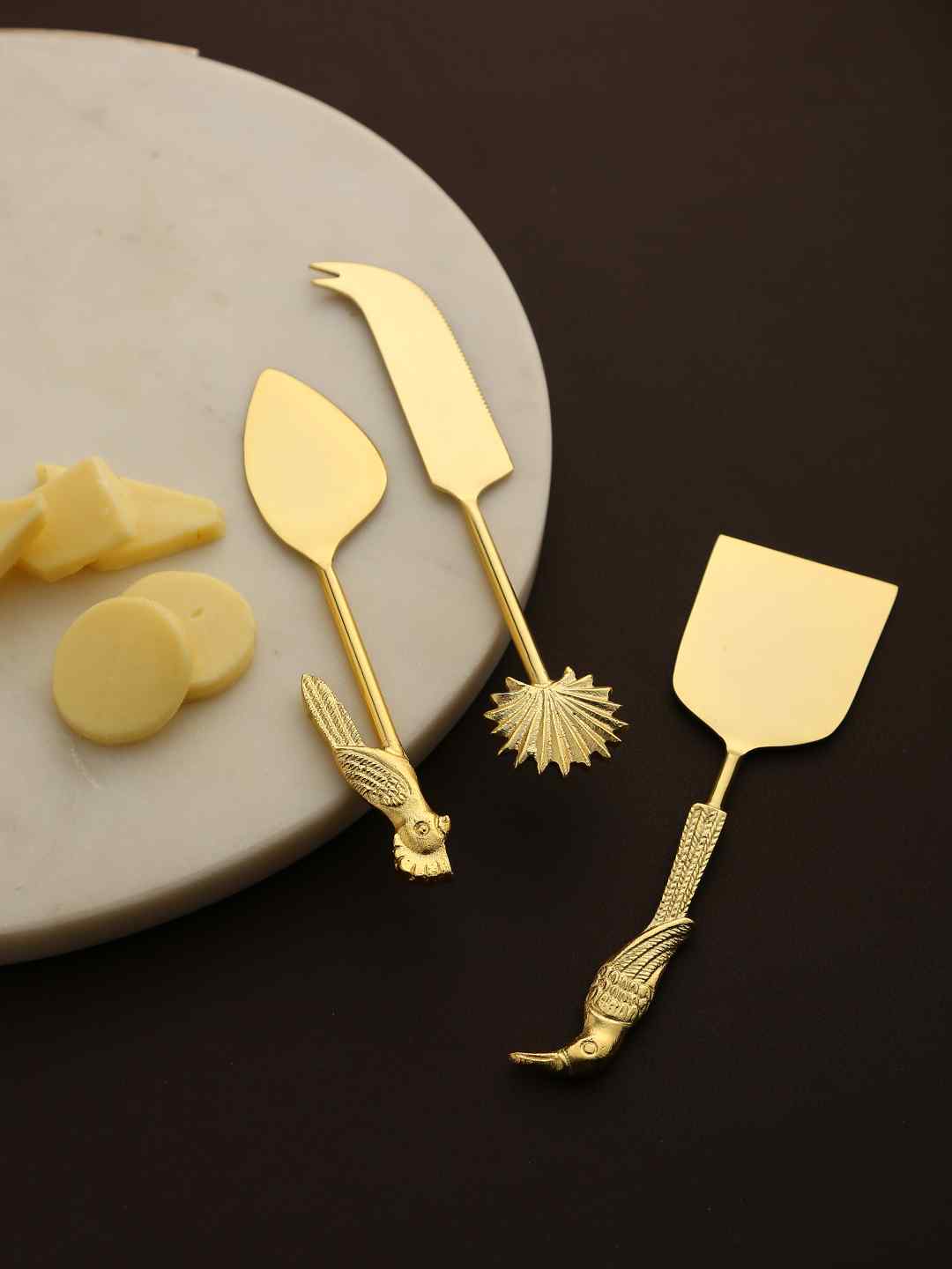 Bird And Flower Design Cheese Set In Gold Tone Finish