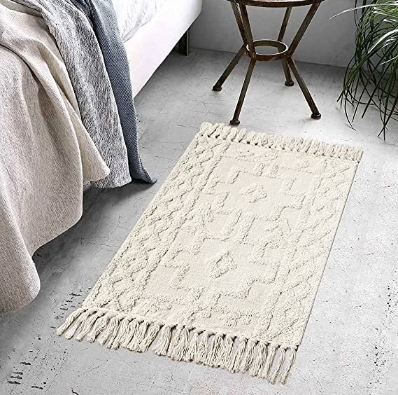 Brighten Tussel Rug