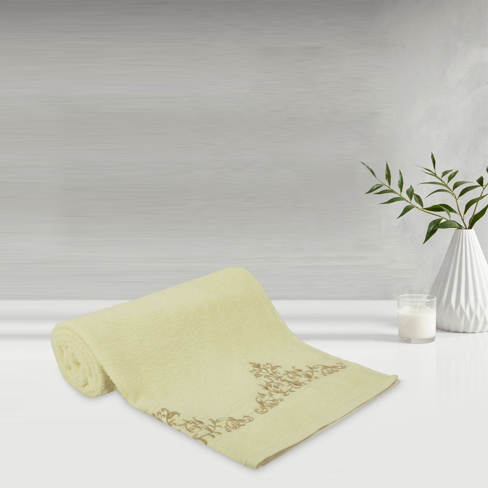 500 GSM Embroidered Bath Towel (Victorian Cream)