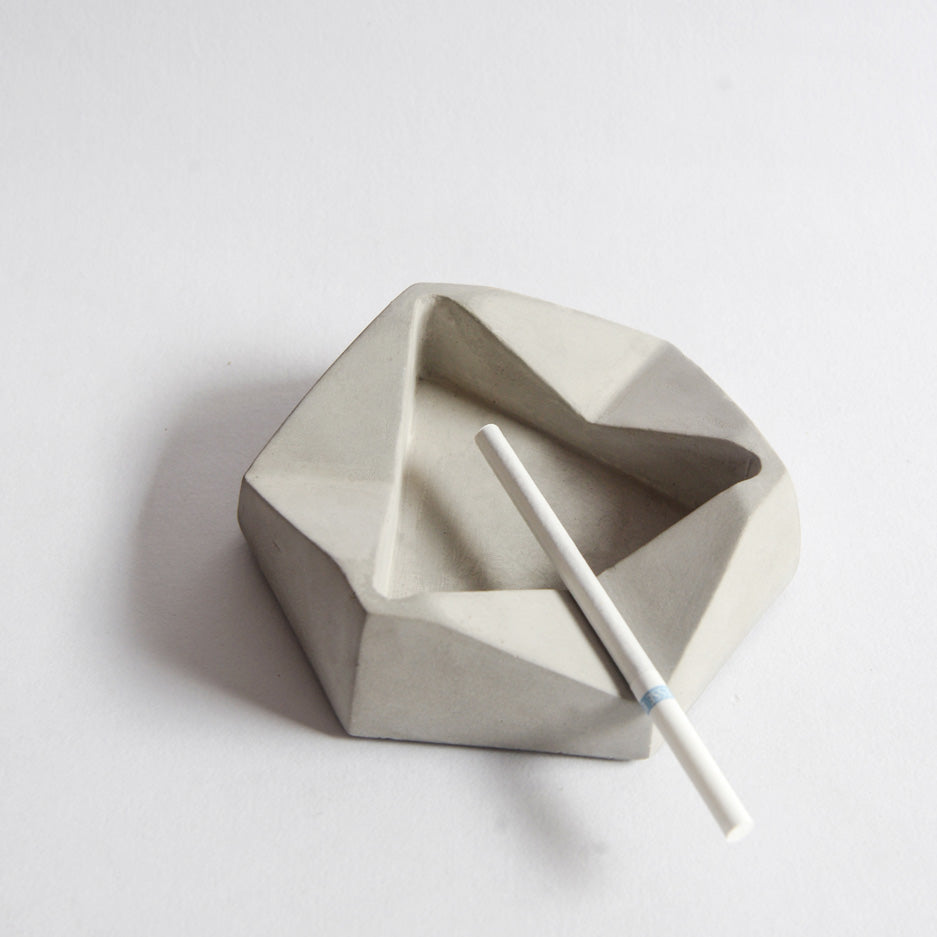 Estoile - Concrete Ashtray