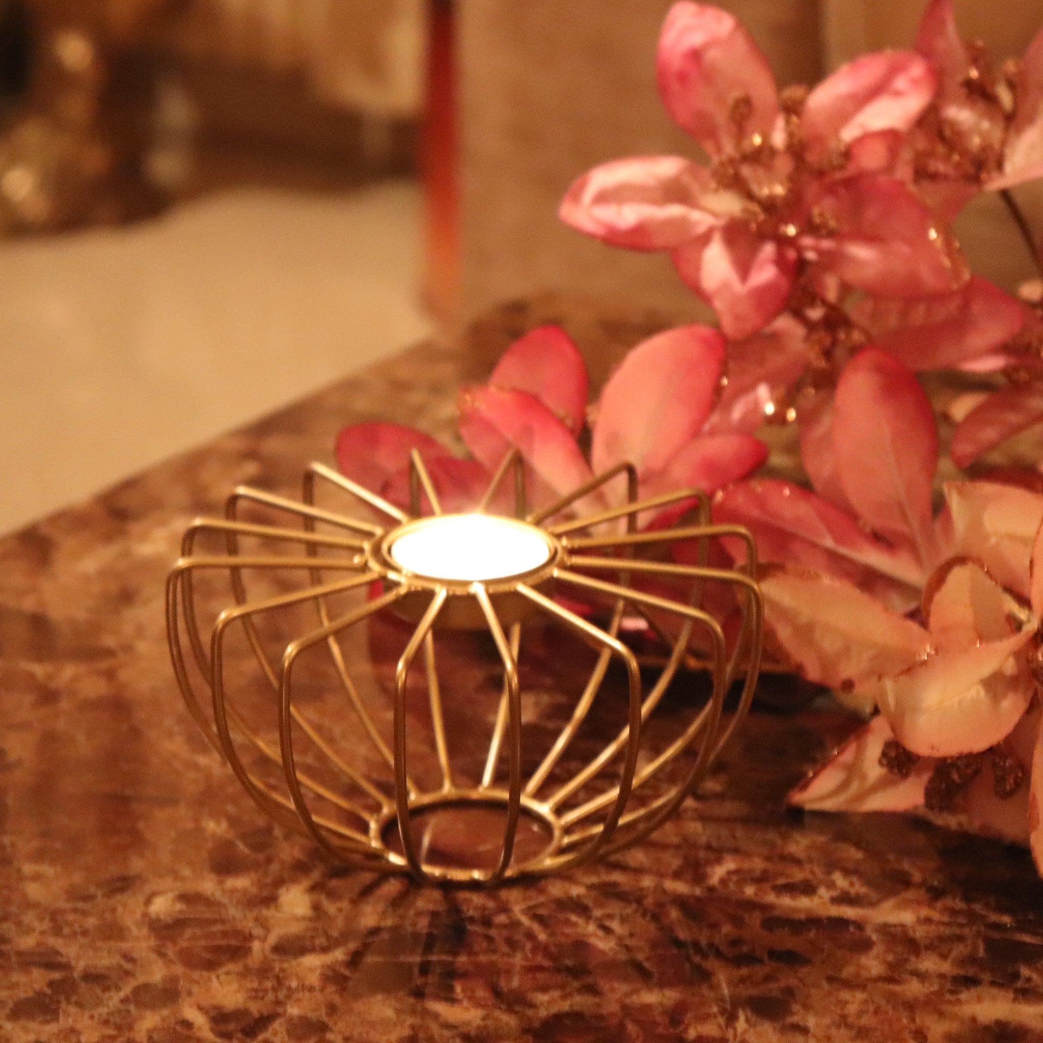 Tea Light Holder Wire Gold