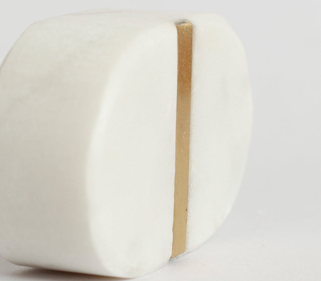 Gold Affair White Marble Knobs- Set Of 6