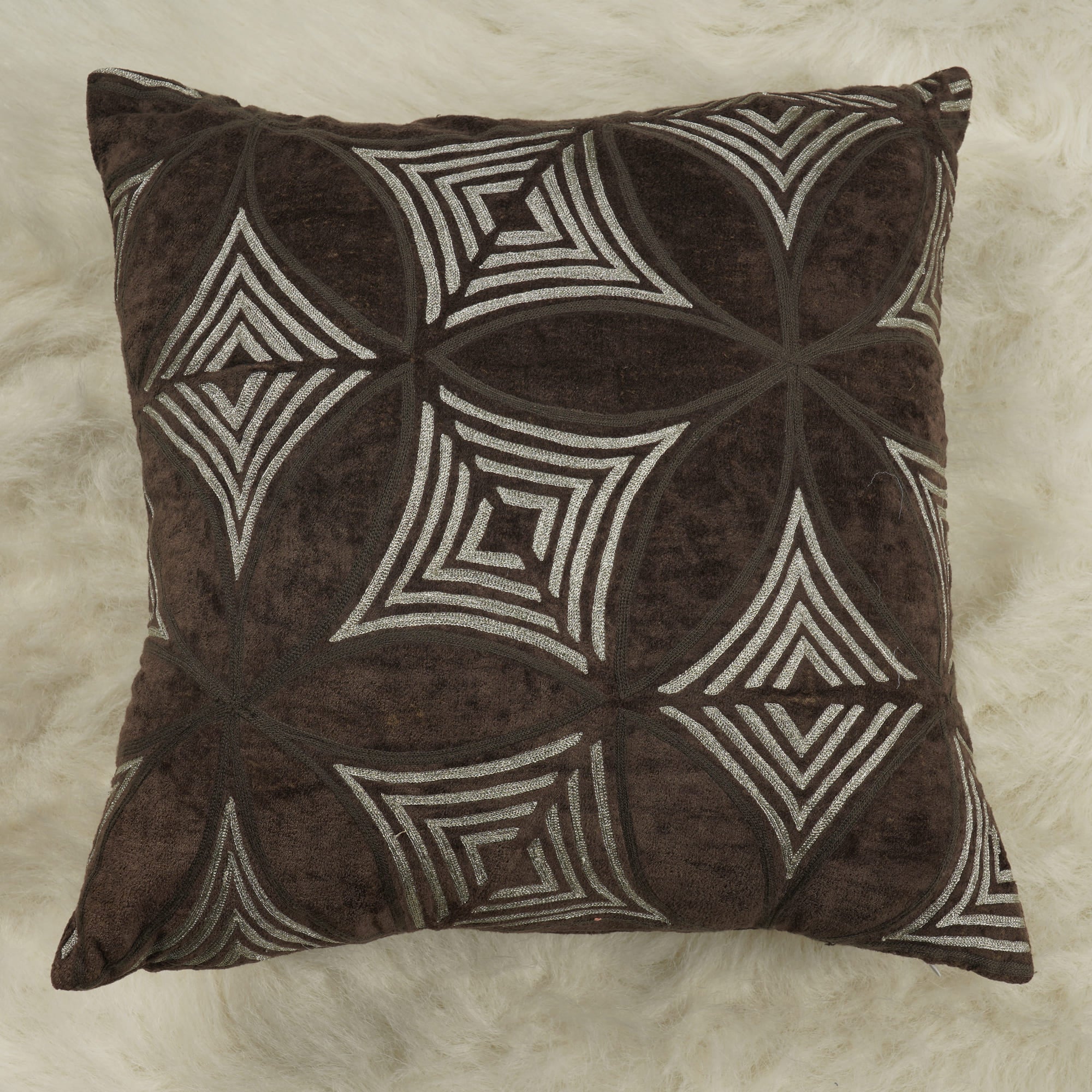 Lush & Beyond Embroidered Cushion Cover Velvet2