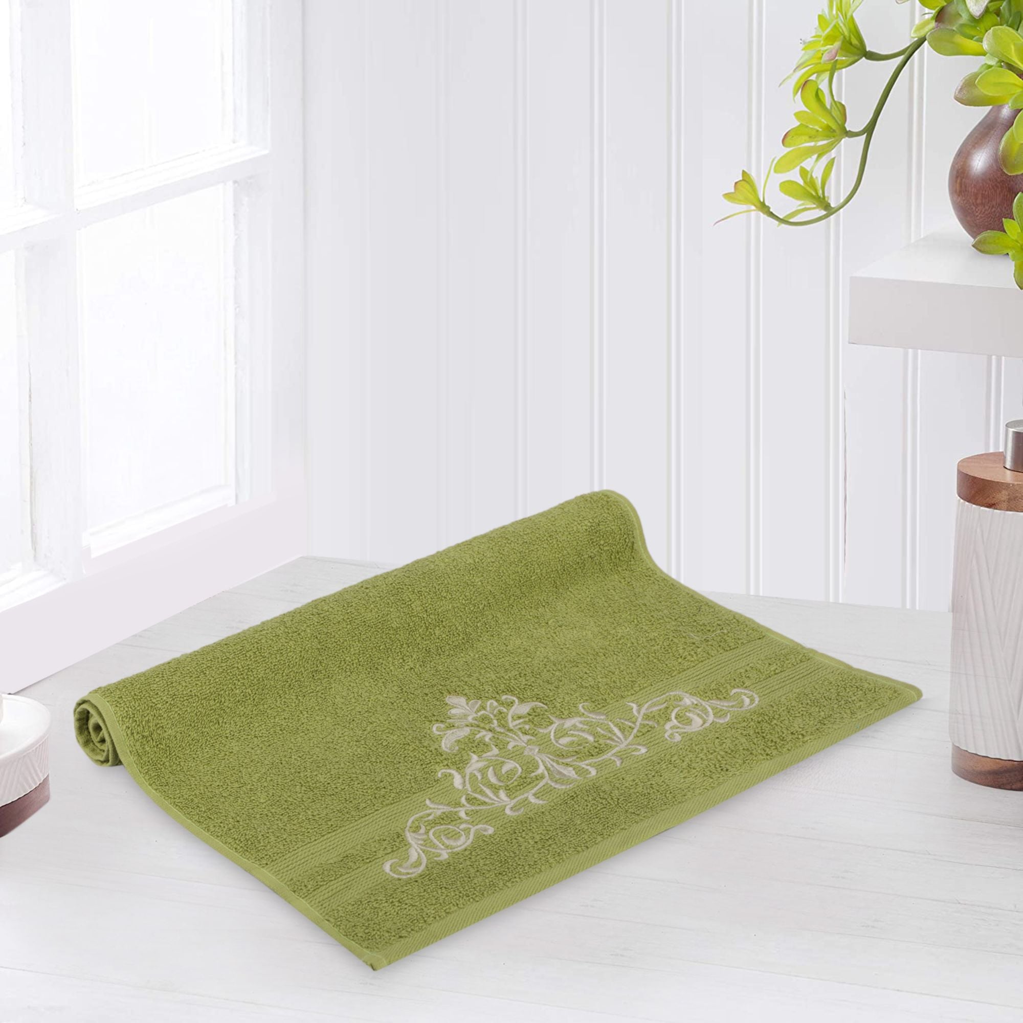 Lush & Beyond 500 GSM Embroidered Hand Towel (Victorian Light Green)