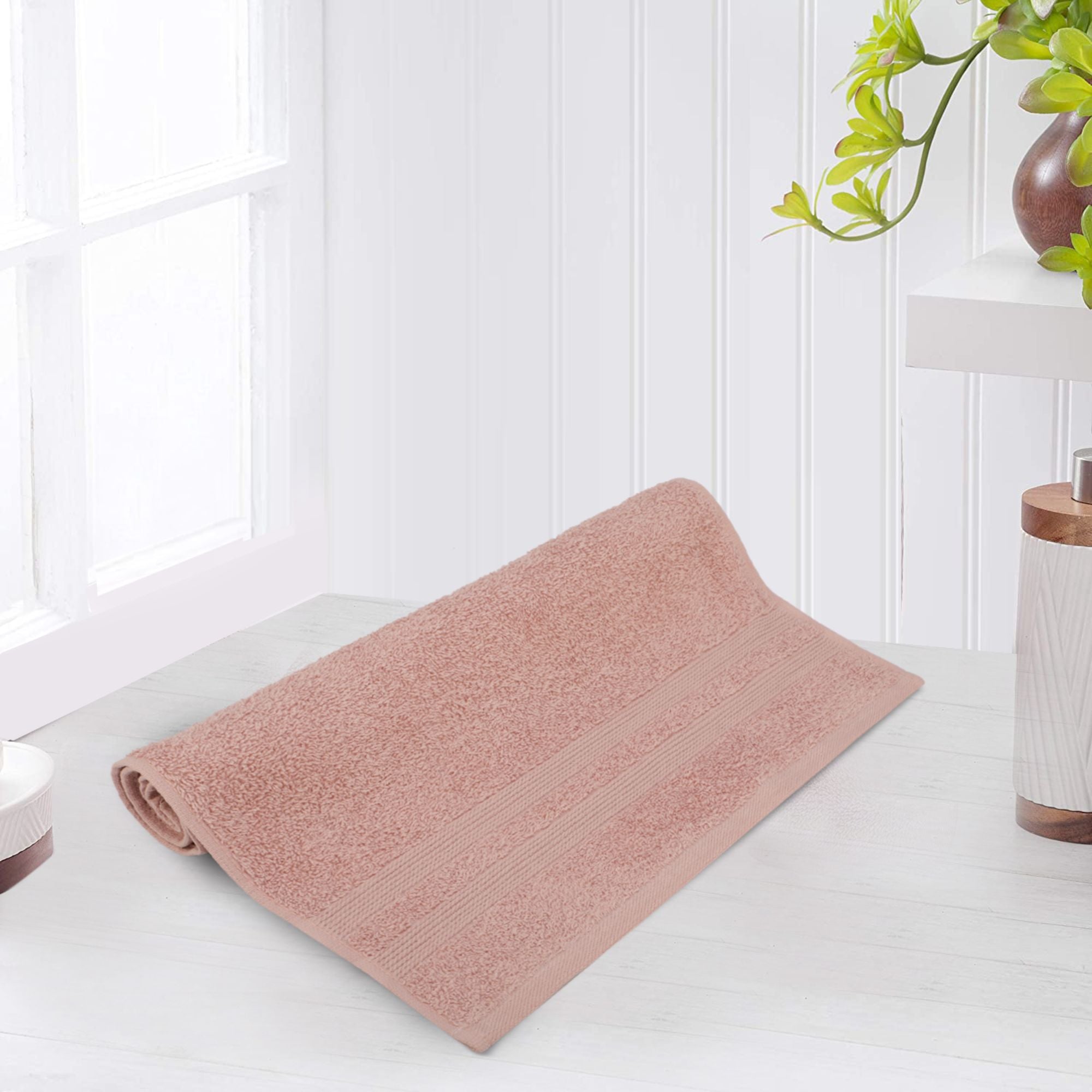 Lush & Beyond 500 GSM Hand Towel (Peach)