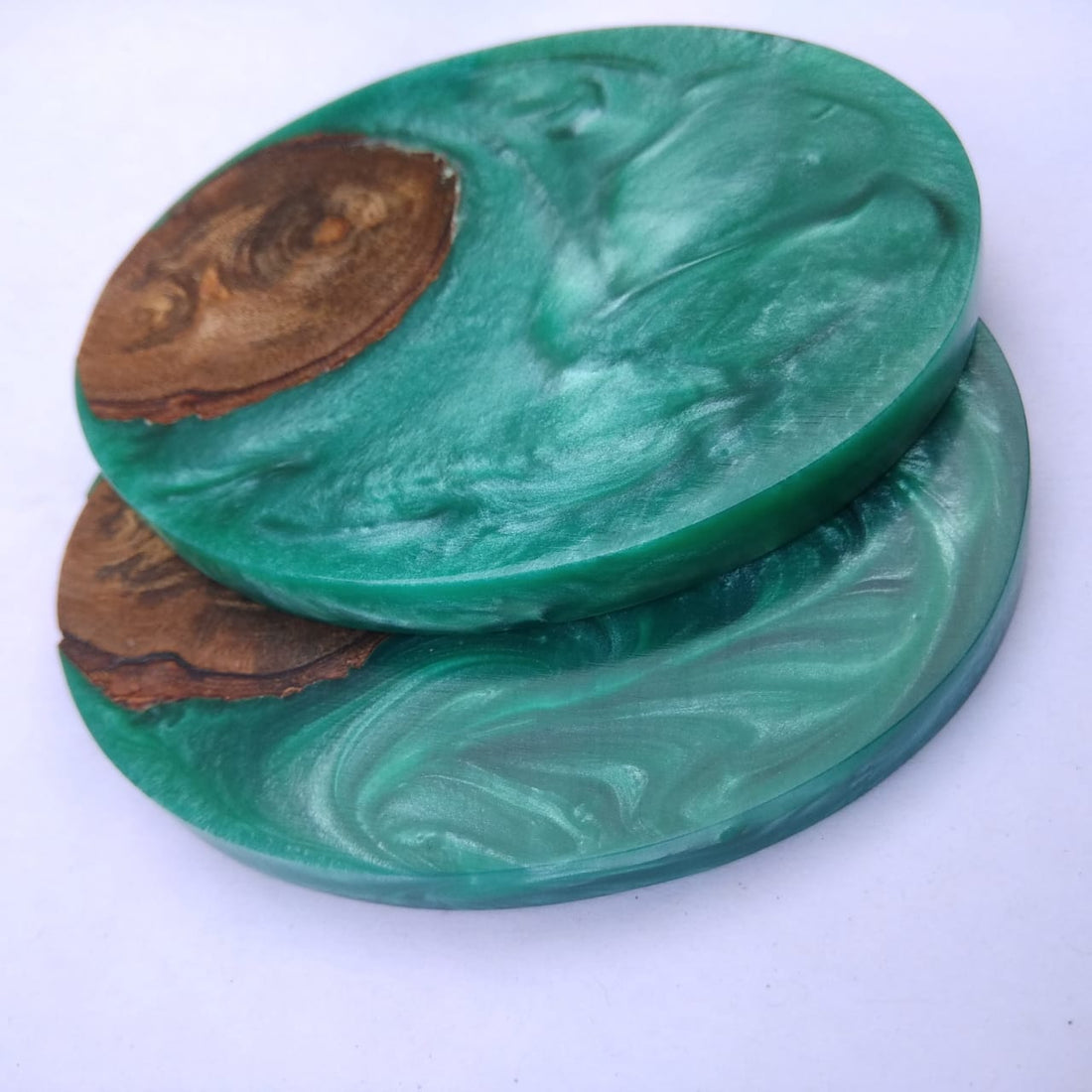 Wooden Agate Pearly Coasters- Set Of 4