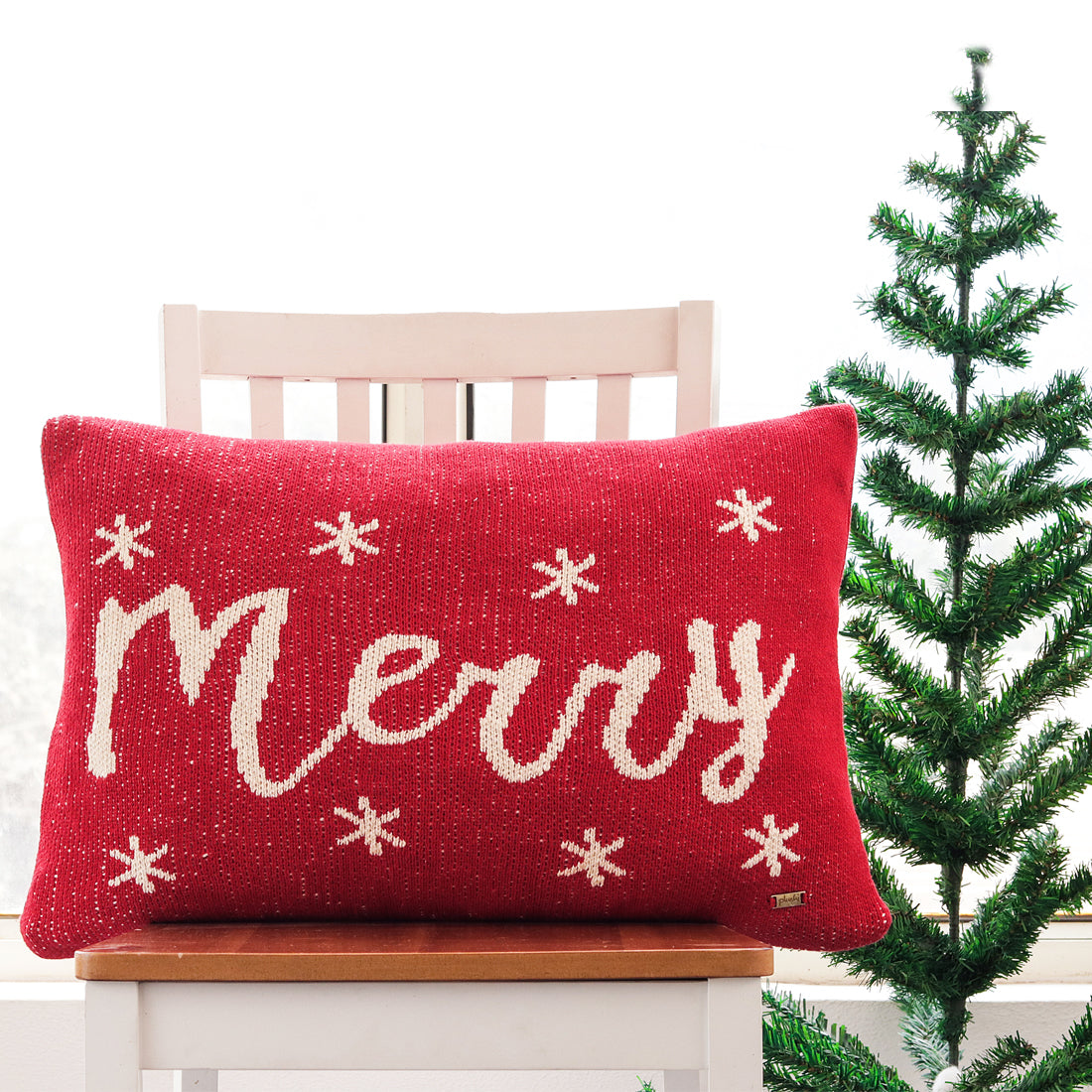 Merry Red Cotton Knitted Cushion Cover